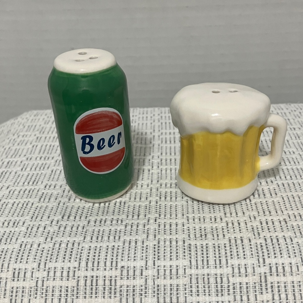 Novelty Green Beer Can and Yellow Beer Mug Salt & Pepper Shakers
